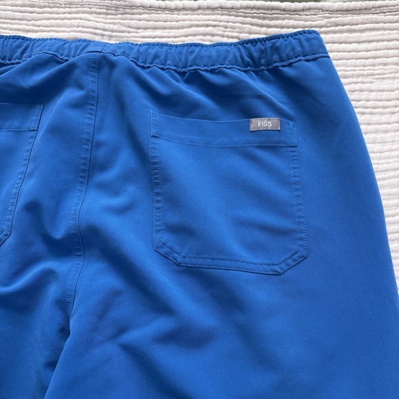 FIGS Scrub Cargo Pans Women's Sz Large Technical Collection Royal Blue Zipper - Picture 10 of 13